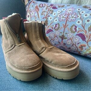 Ugg Nuemel, chestnut platform